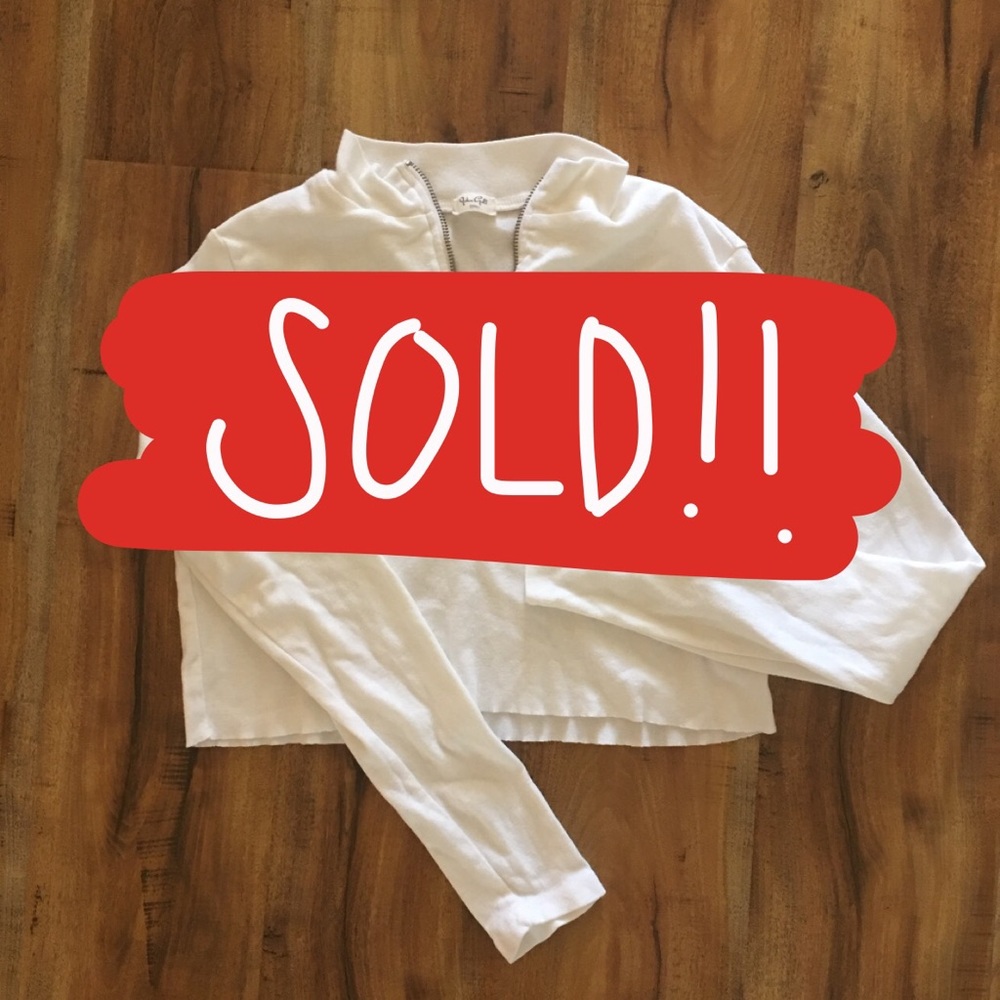 SOLD !!! Brandy Melville zip up top DO NOT BUY